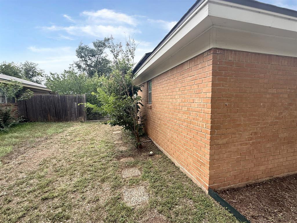 3010 Grand Avenue Property Photo 17