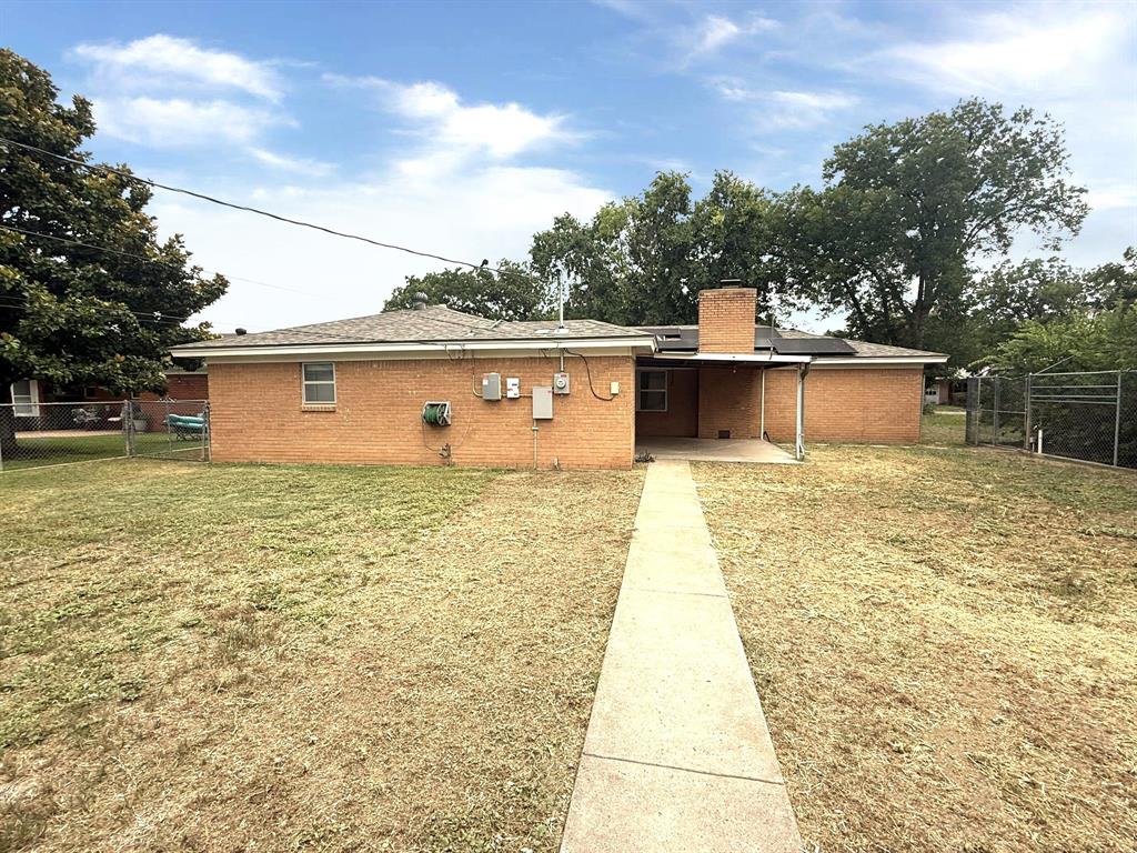 3010 Grand Avenue Property Photo 19