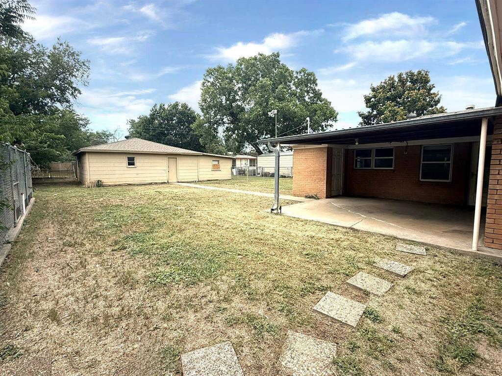 3010 Grand Avenue Property Photo 20