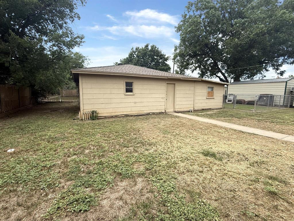 3010 Grand Avenue Property Photo 21