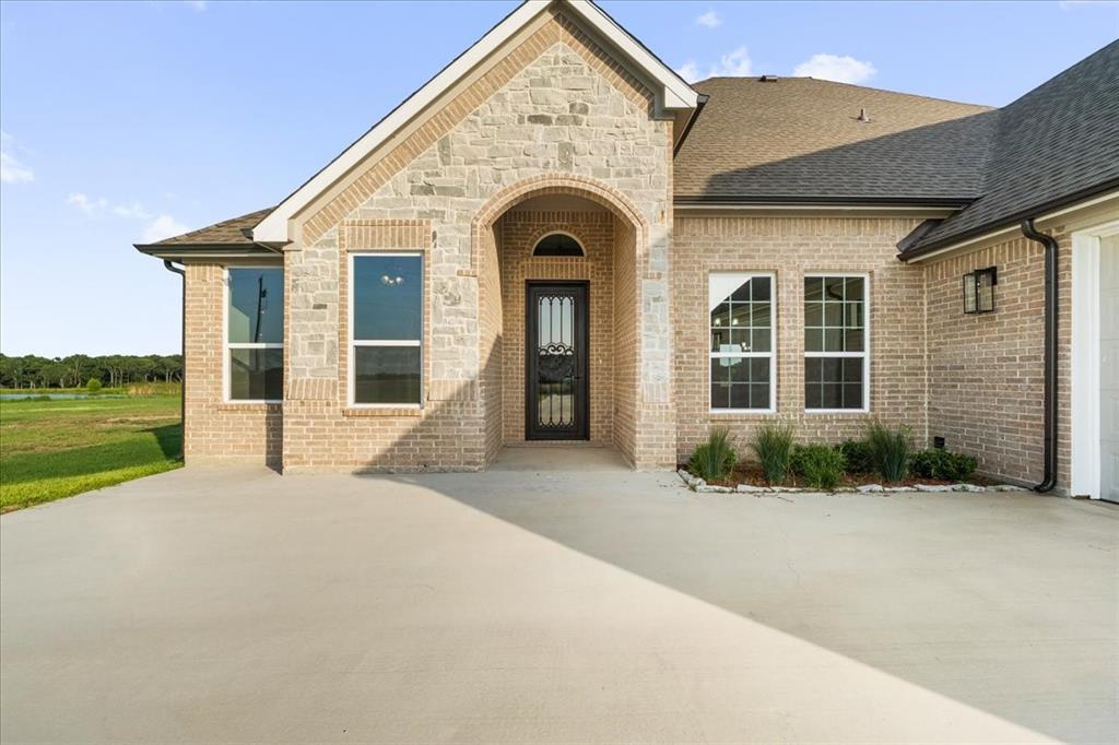 1052 Grison Circle Property Photo 3