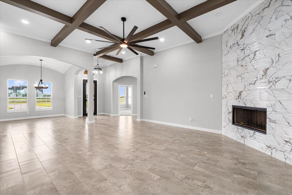 1052 Grison Circle Property Photo 4