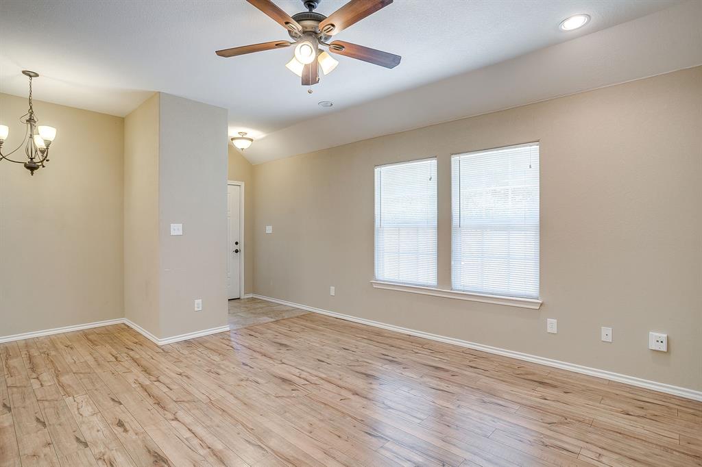 719 Harness Trail Property Photo 5