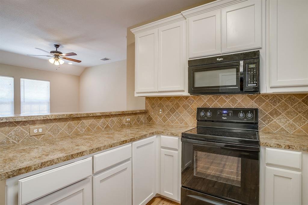 719 Harness Trail Property Photo 9