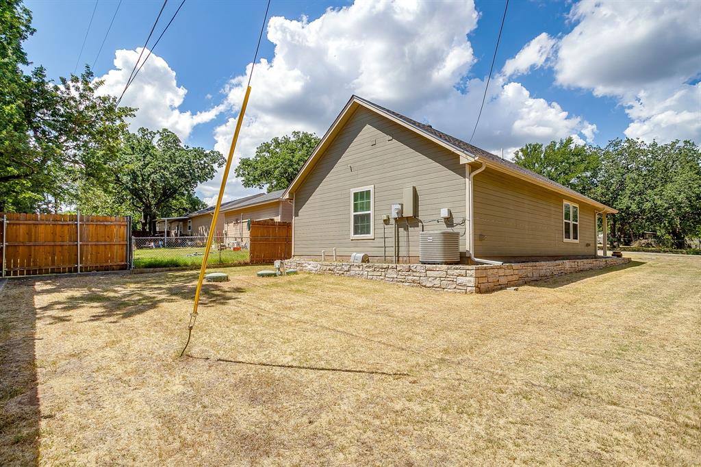 719 Harness Trail Property Photo 19