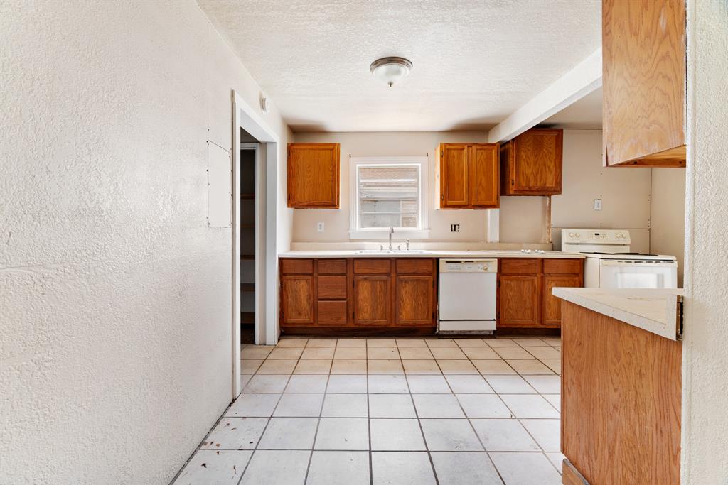 2106 Cleveland Street Property Photo 3