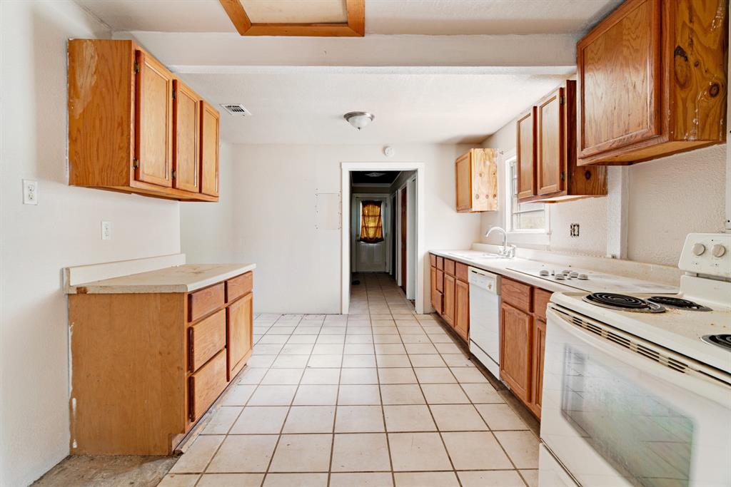 2106 Cleveland Street Property Photo 7