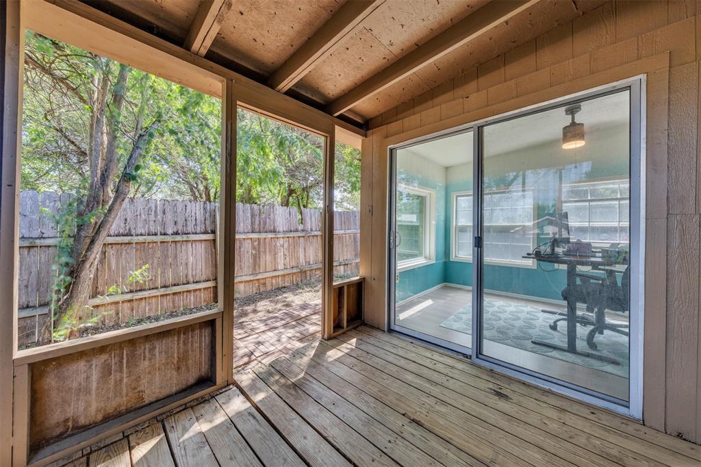 190 Crowfoot Lane Property Photo 17
