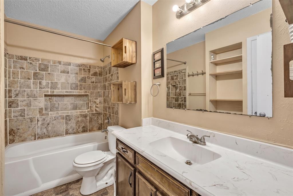 190 Crowfoot Lane Property Photo 25