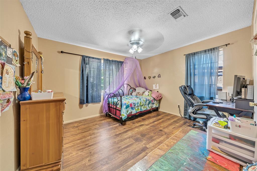 190 Crowfoot Lane Property Photo 26