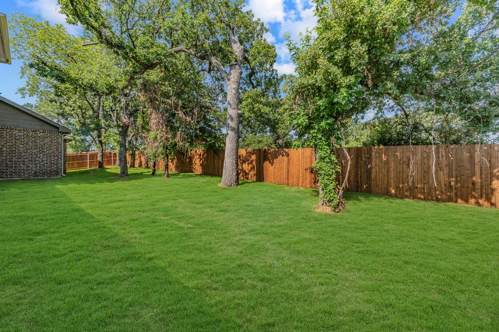 241 Gardenia Drive Property Photo 2