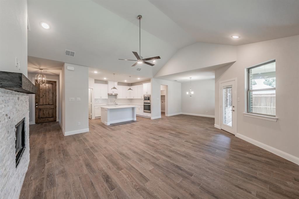 241 Gardenia Drive Property Photo 4