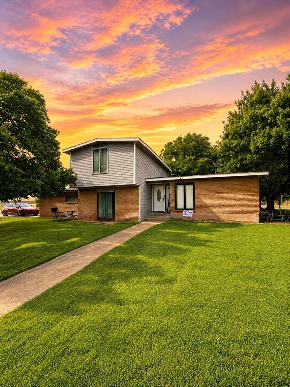 1602 N Bowie Drive Property Photo 1