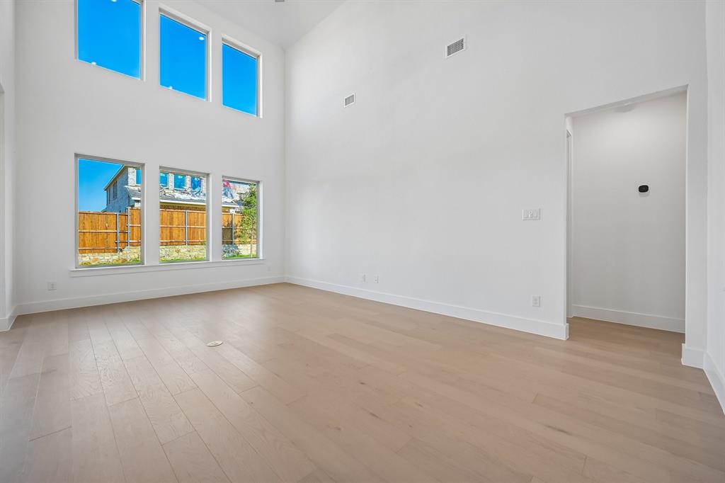 4617 Floral Fields Way Property Photo 2