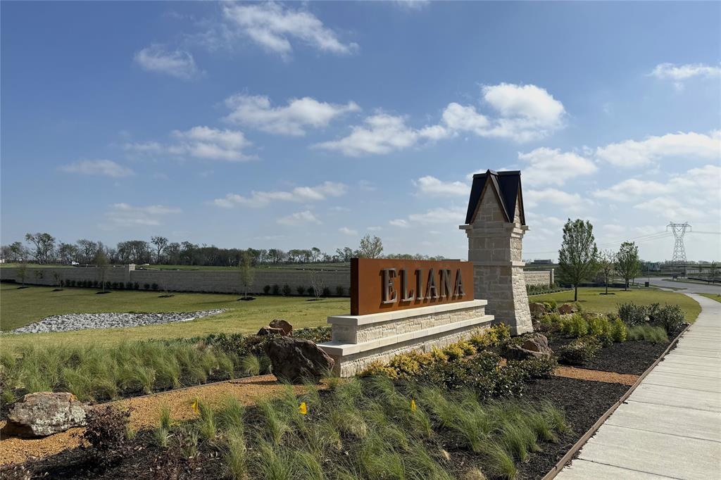 4617 Floral Fields Way Property Photo 6