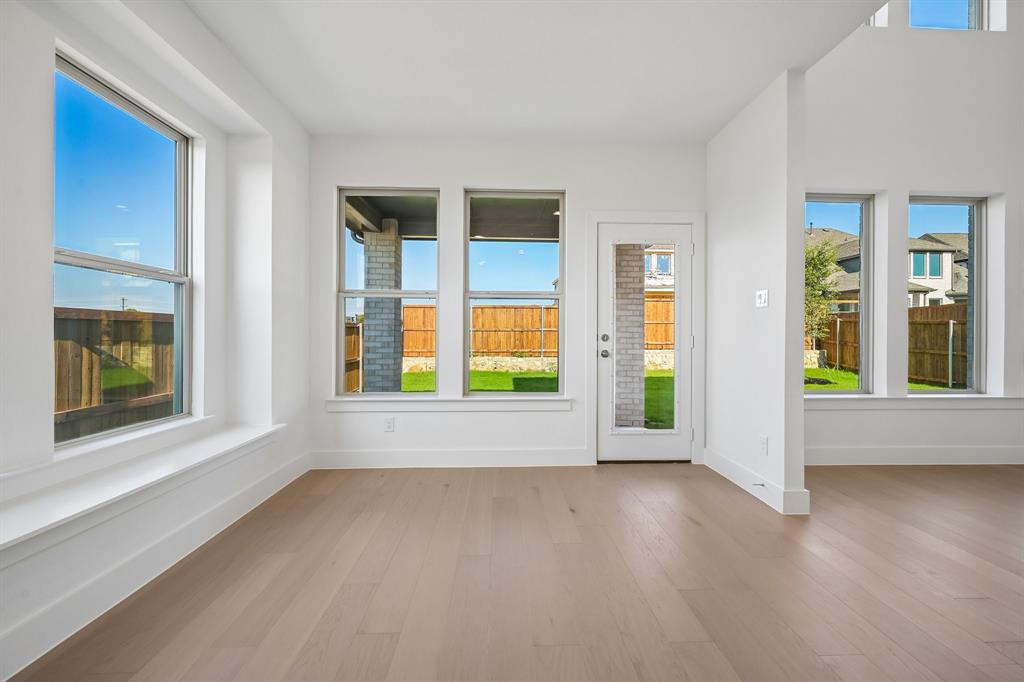 4617 Floral Fields Way Property Photo 8