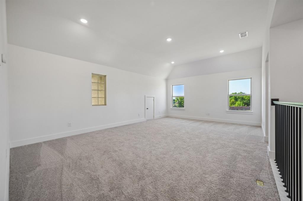 4617 Floral Fields Way Property Photo 24