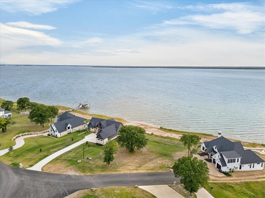 1548 Shoreline Drive Property Photo 10