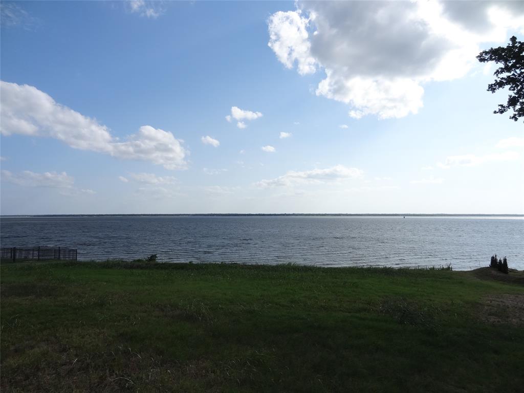 1548 Shoreline Drive Property Photo 15