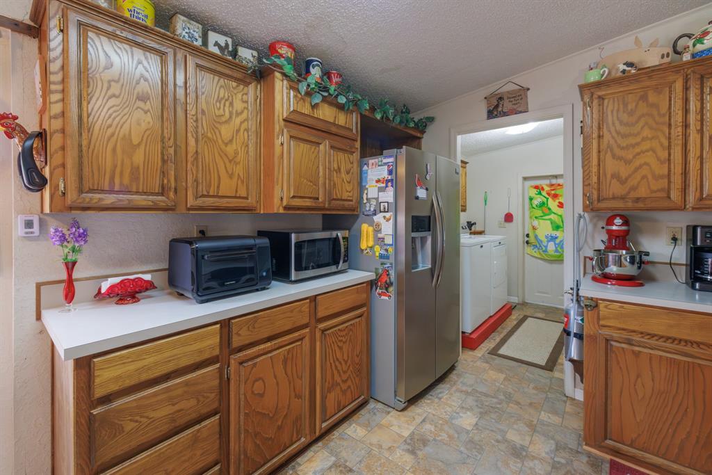 8470 County Road 254 Property Photo 6