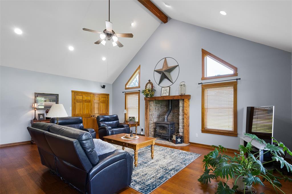 5884 Fm 1650 Property Photo 15