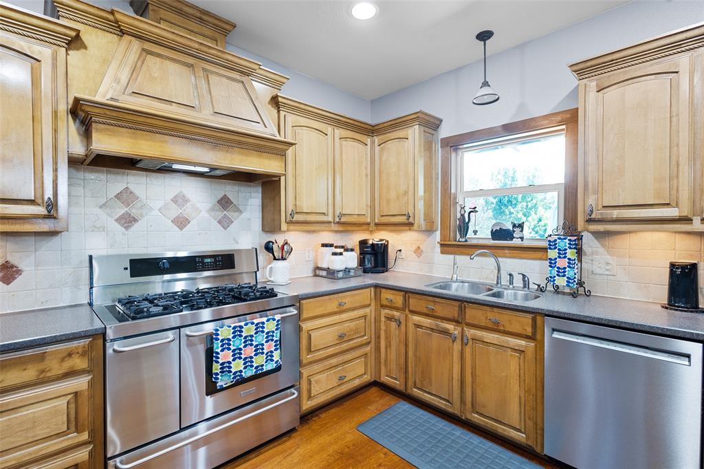 5884 Fm 1650 Property Photo 21