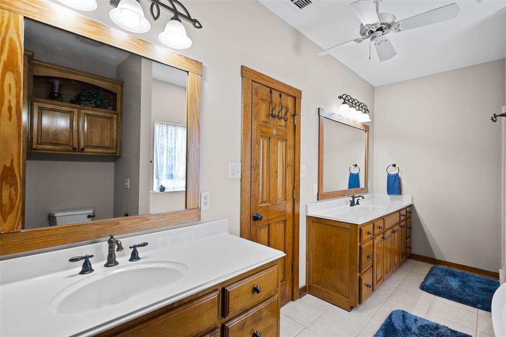 5884 Fm 1650 Property Photo 25