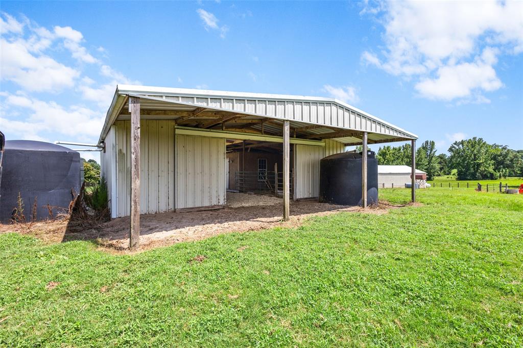 5884 Fm 1650 Property Photo 35