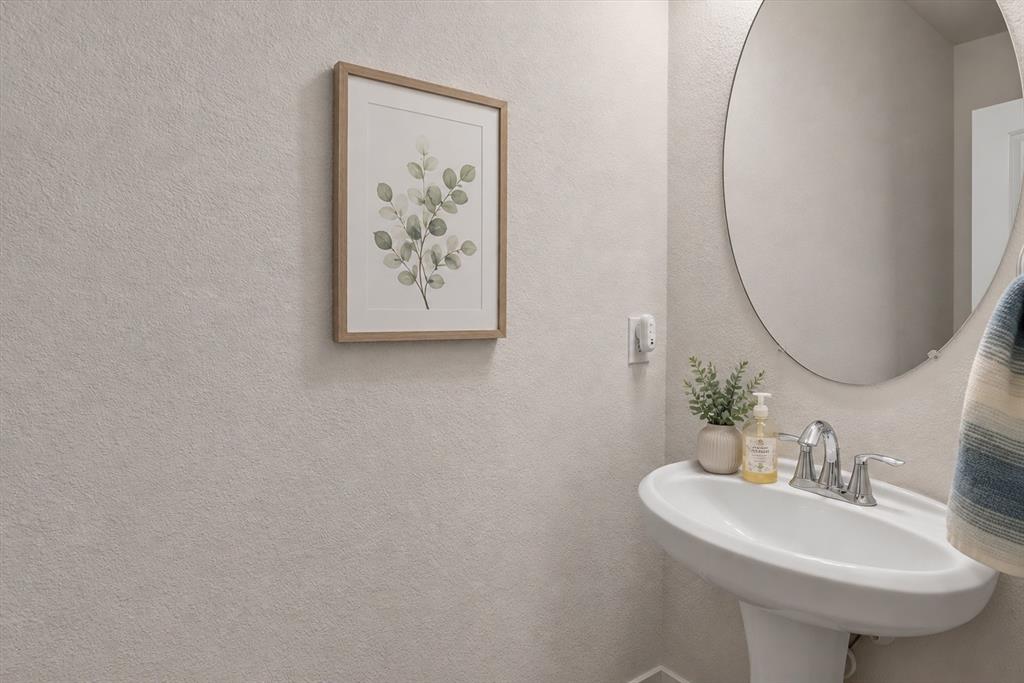 14817 Gilley Lane Property Photo 9
