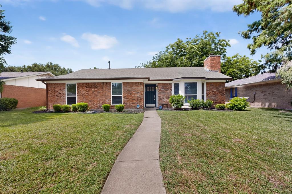 2802 Green Oaks Drive