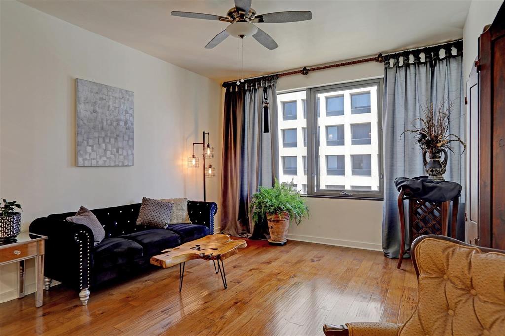 1200 Main Street 2408 Property Photo 1