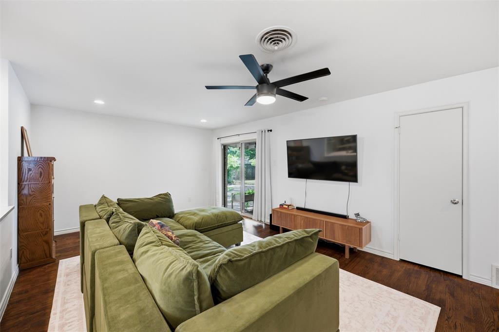 2536 Saint Francis Avenue Property Photo 11