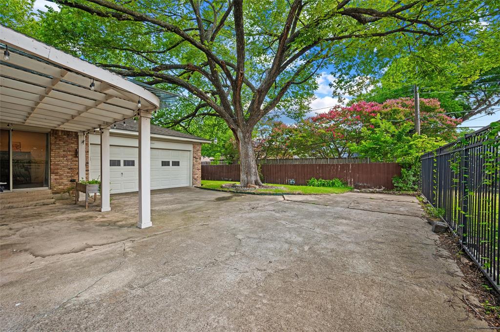 2536 Saint Francis Avenue Property Photo 26