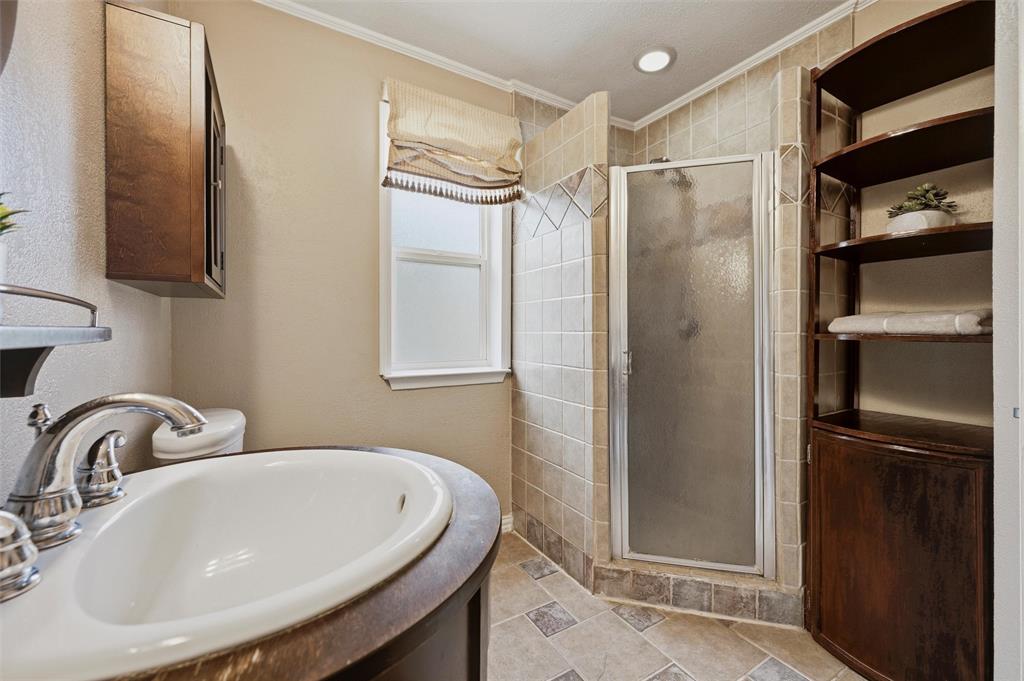 2713 Riviera Drive Property Photo 19