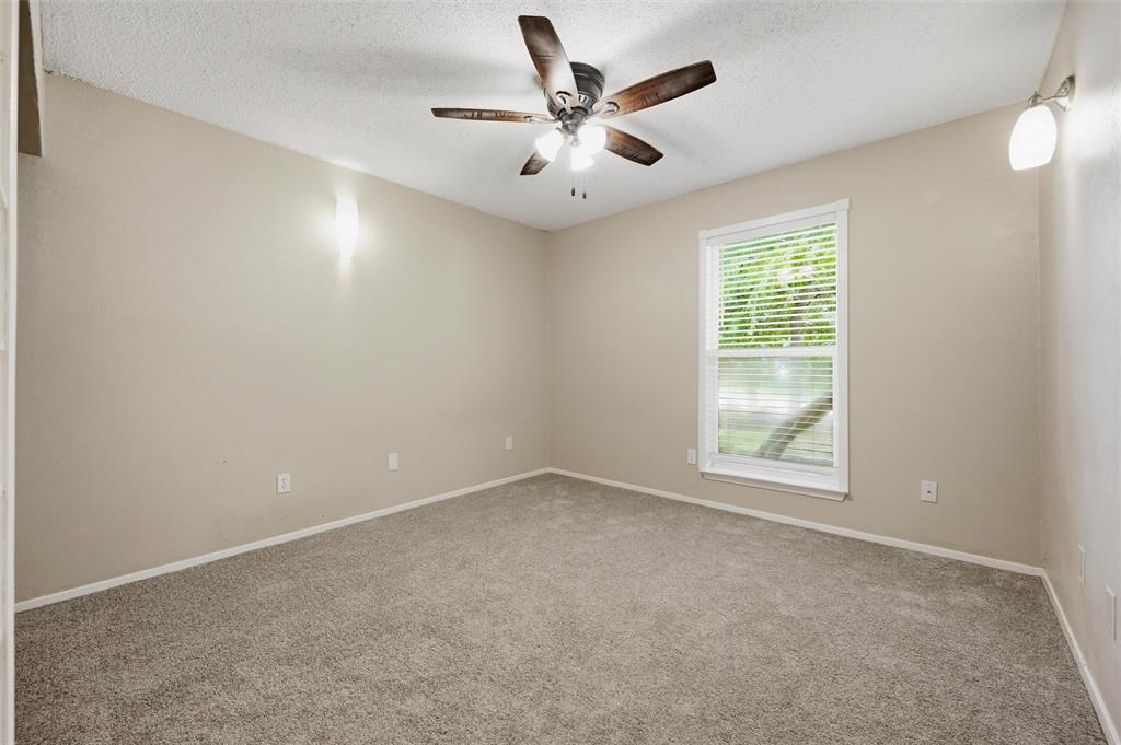 2713 Riviera Drive Property Photo 21