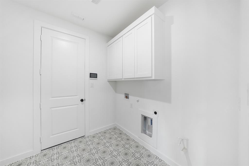 1311 Sapphire Lane Property Photo 8