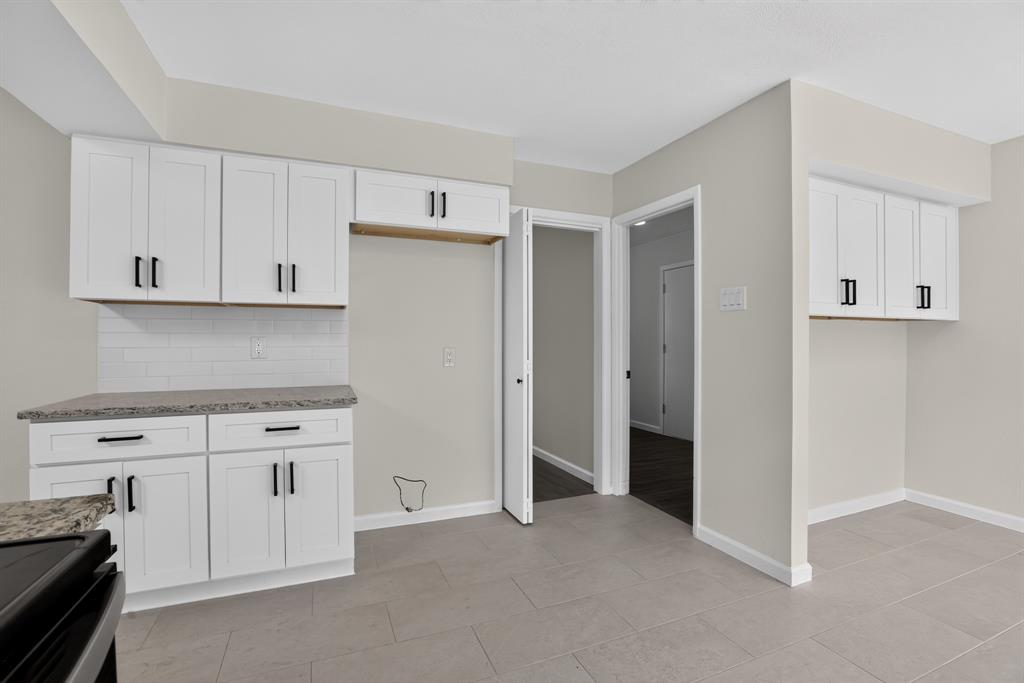 4348 Selkirk Drive Property Photo 15