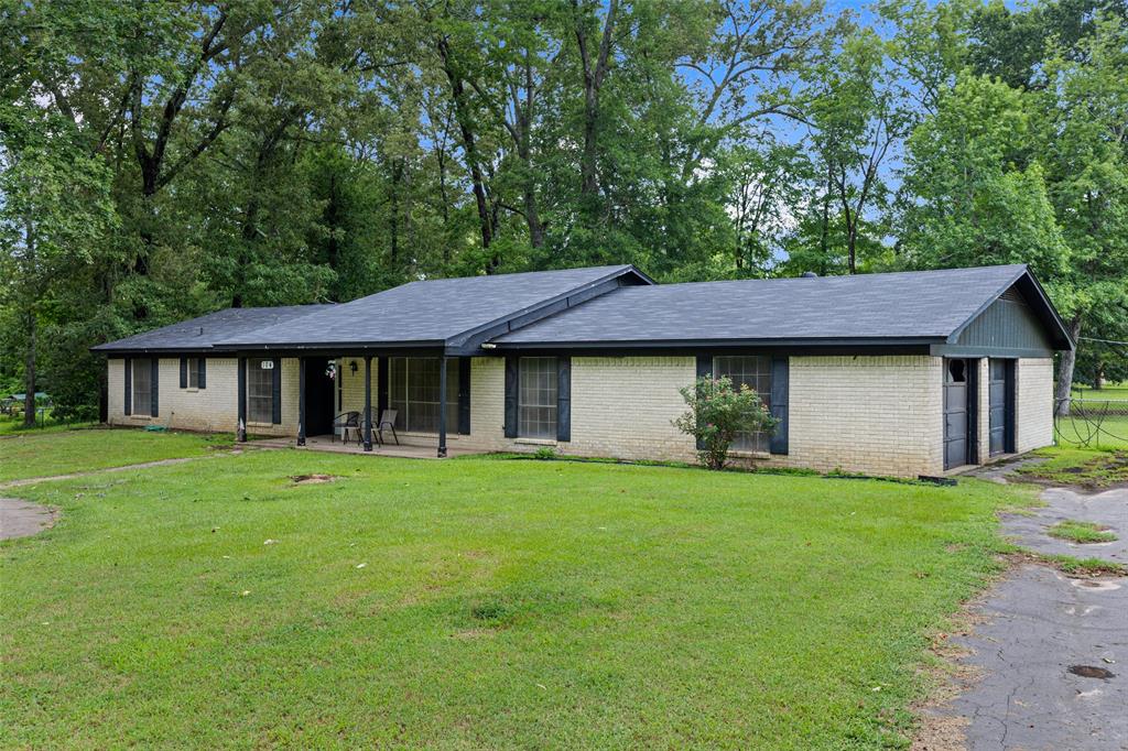 104 N Timberlane Property Photo 24