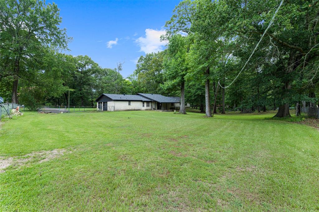 104 N Timberlane Property Photo 28