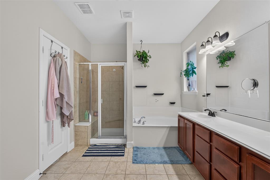 517 Austin Acre Property Photo 18
