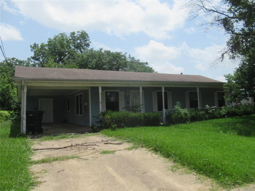 214 S Youree Street Property Photo 1