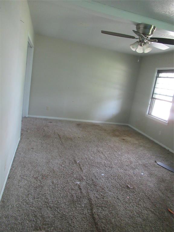 214 S Youree Street Property Photo 6