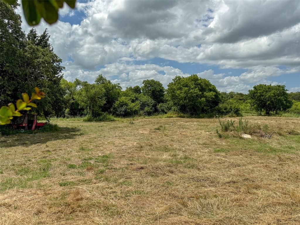 1700 Don Lee Road