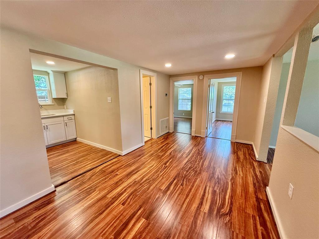 417 Putman Street Property Photo 14