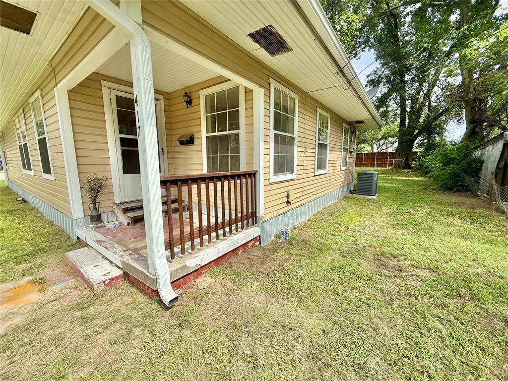 417 Putman Street Property Photo 17