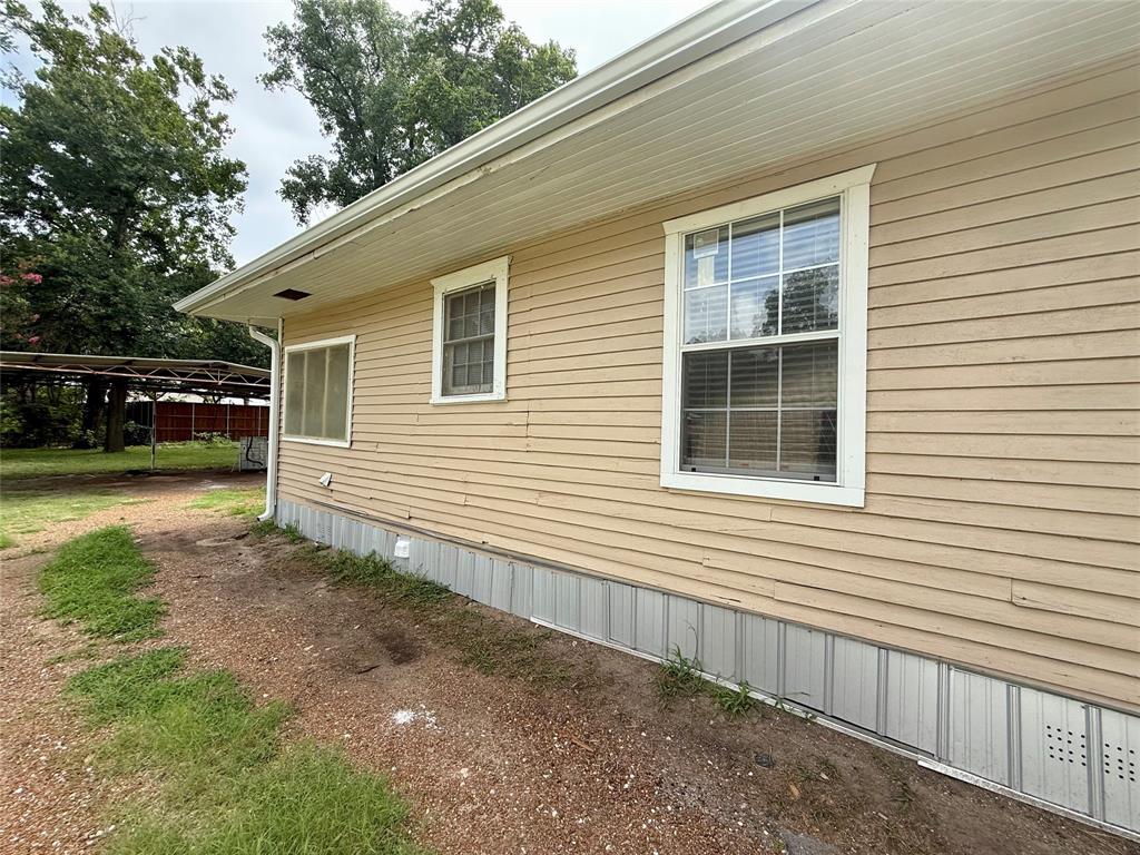 417 Putman Street Property Photo 23