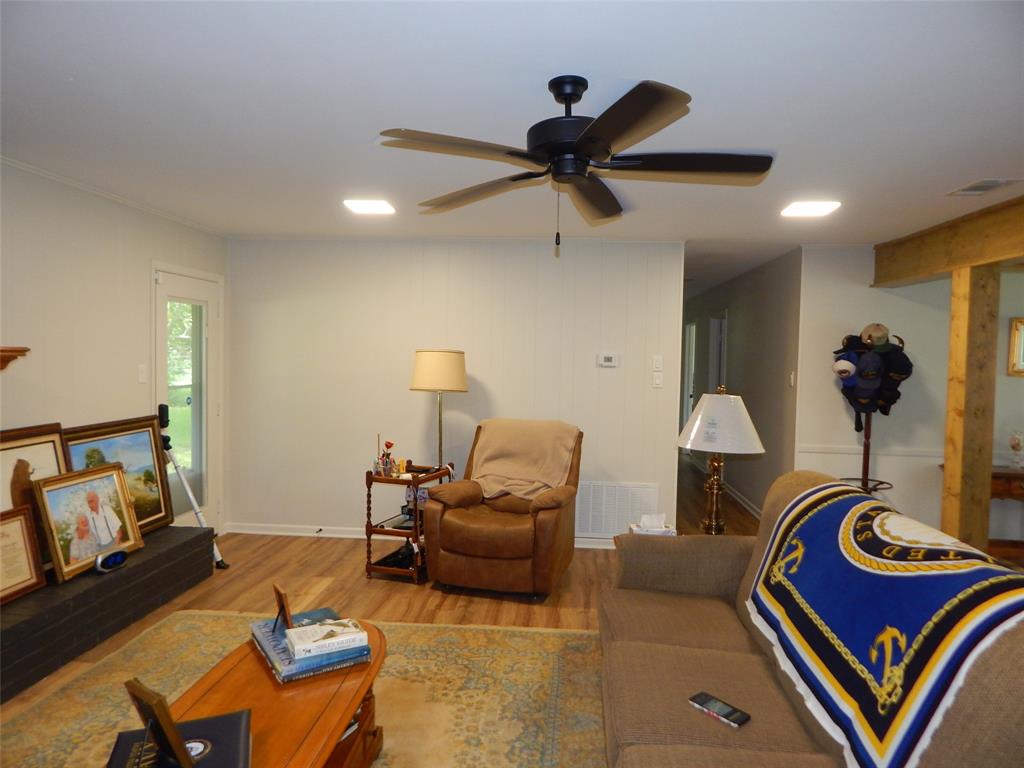 517 Ronnette Drive Property Photo 6