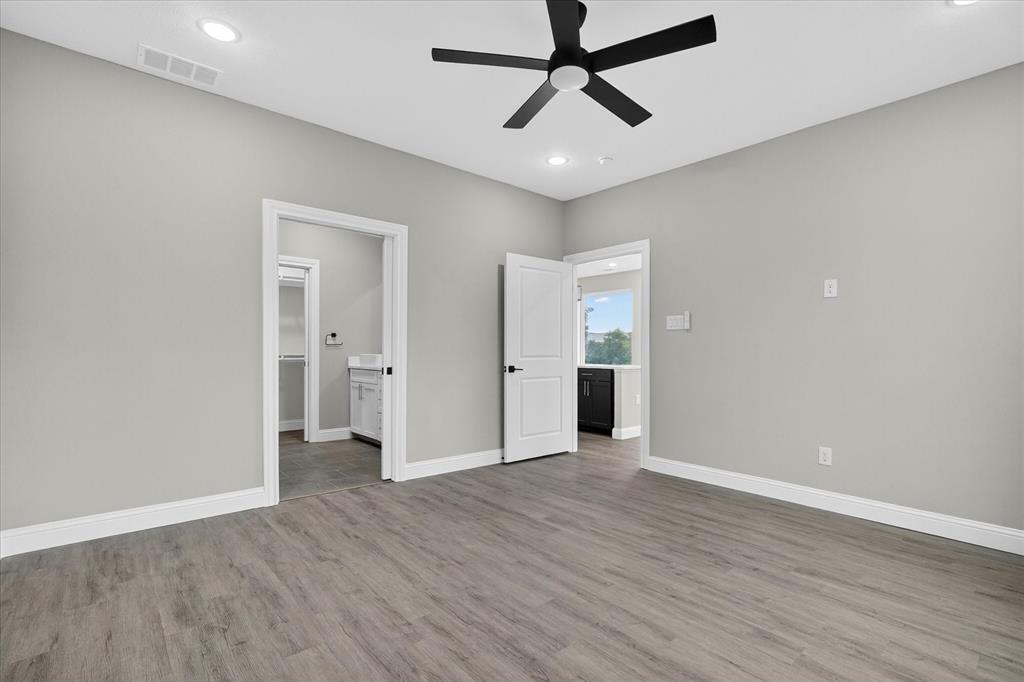 806 Premier Property Photo 13