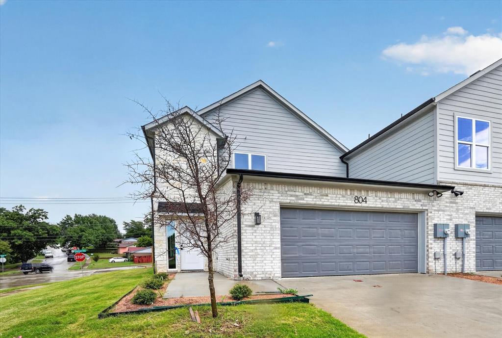 808 Premier Property Photo 1