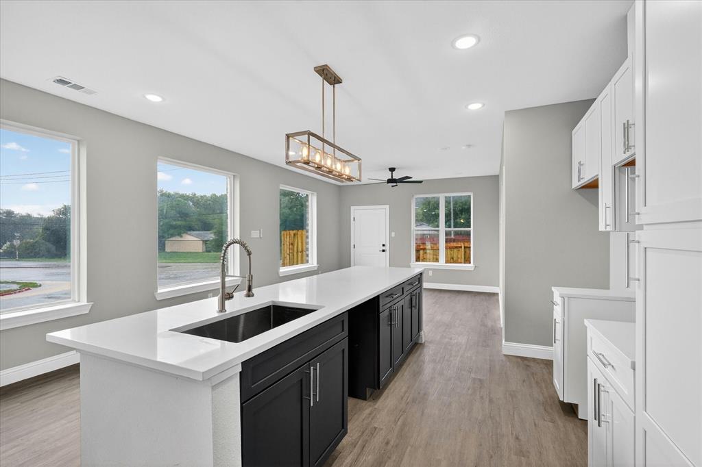 808 Premier Property Photo 3
